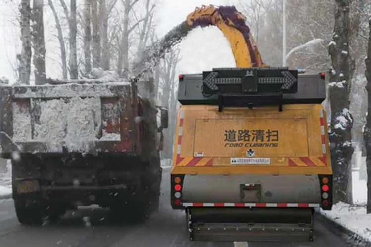 清運(yùn)一體除雪車